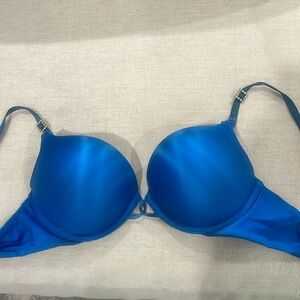 Victoria’s Secret miraculous plunge bra